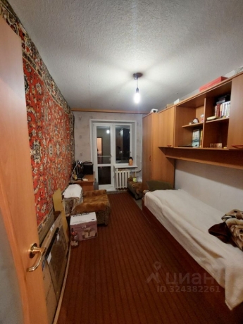 Продажа квартиры 4-комн.<br /> по адресу г. Омск,  пр-кт. Мира, 90