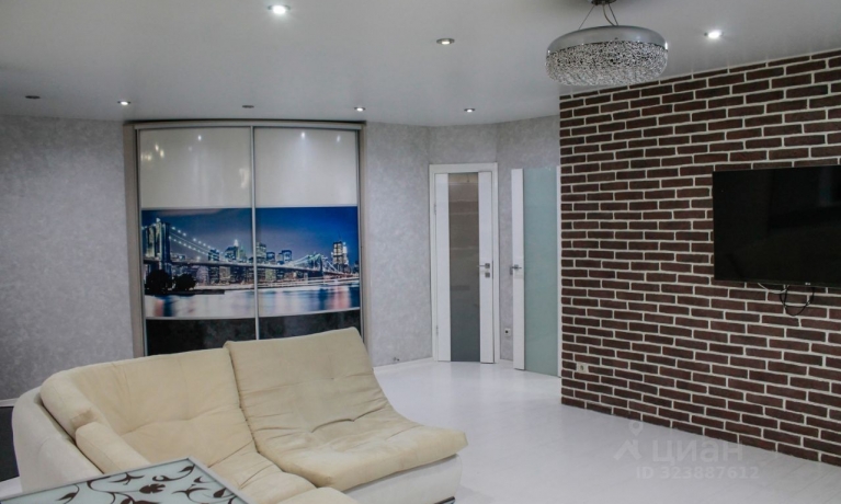 Продажа квартиры 2-комн.<br /> по адресу г. Омск,  ул. Учебная, 152