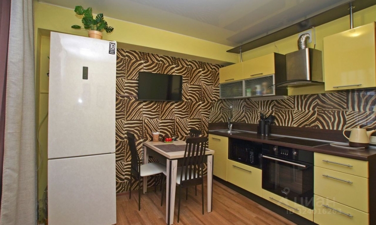 Продажа квартиры 1-комн.<br /> по адресу г. Омск,  ул. 2-я Учхозная, 4 к1