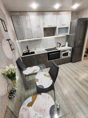 Продажа квартиры 2-комн.<br /> по адресу г. Омск,  пр-кт. Космический, 18