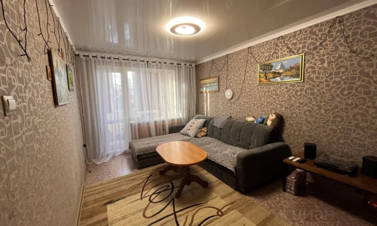 Продажа квартиры 3-комн.<br /> по адресу рп. Кормиловка, рп. Кормиловка, ул. Маяковского, 32