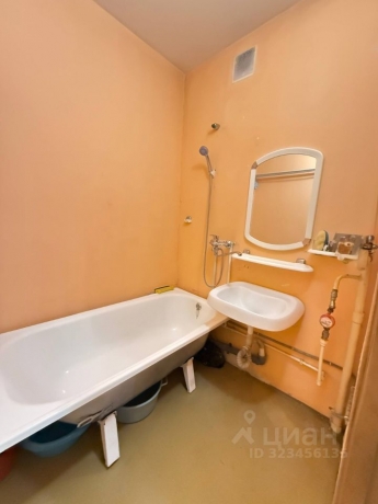 Продажа квартиры 2-комн.<br /> по адресу г. Омск,  п. Биофабрика, 6