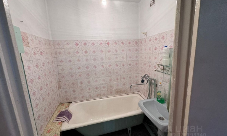 Продажа квартиры 1-комн.<br /> по адресу г. Омск,  ул. Богдана Хмельницкого, 44