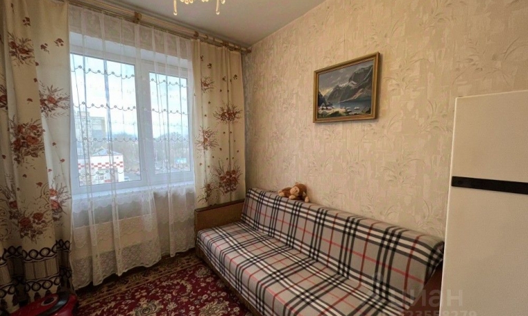 Продажа квартиры 4-комн.<br /> по адресу г. Омск,  пр-кт. Мира, 106