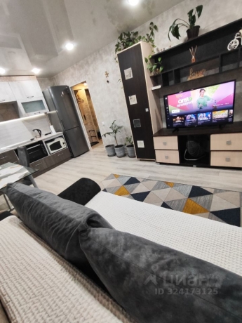 Продажа квартиры 2-комн.<br /> по адресу г. Омск,  пр-кт. Космический, 18