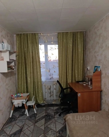 Продажа квартиры 3-комн.<br /> по адресу рп. Кормиловка, рп. Кормиловка, ул. 50 лет Октября, 9