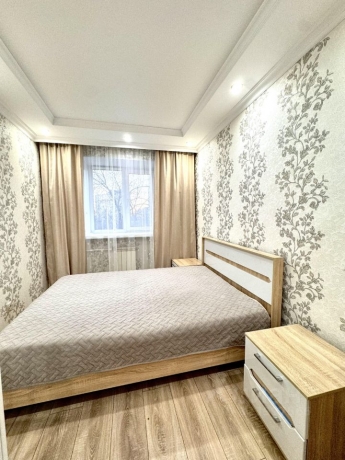 Продажа квартиры 3-комн.<br /> по адресу г. Омск,  ул. Андрианова, 32