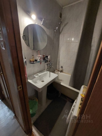 Продажа квартиры 4-комн.<br /> по адресу г. Омск,  пр-кт. Мира, 90