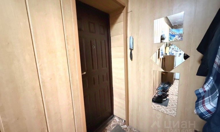 Продажа квартиры 1-комн.<br /> по адресу г. Омск,  ул. Революционная, 20