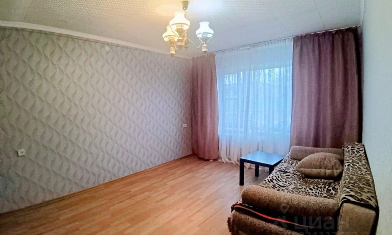 Продажа квартиры 1-комн.<br /> по адресу г. Омск,  мкр. Входной, 19