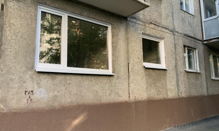 Продажа квартиры 2-комн.<br /> по адресу г. Омск,  ул. Чехова, 3