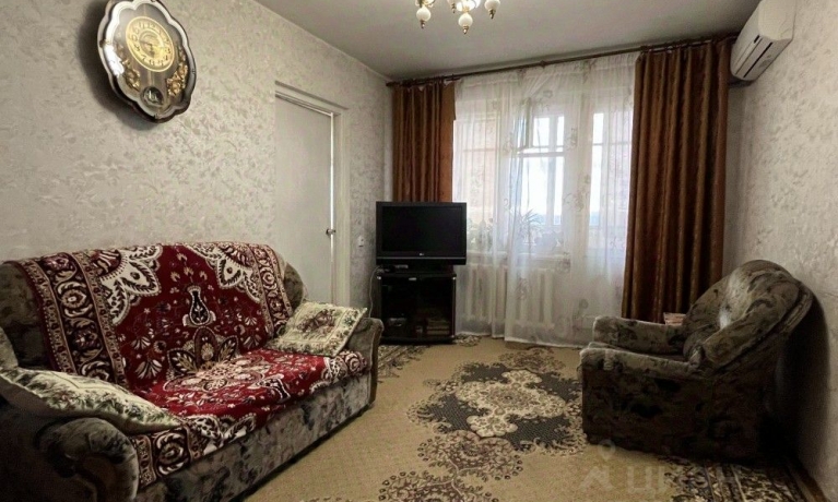 Продажа квартиры 4-комн.<br /> по адресу г. Омск,  пр-кт. Мира, 106