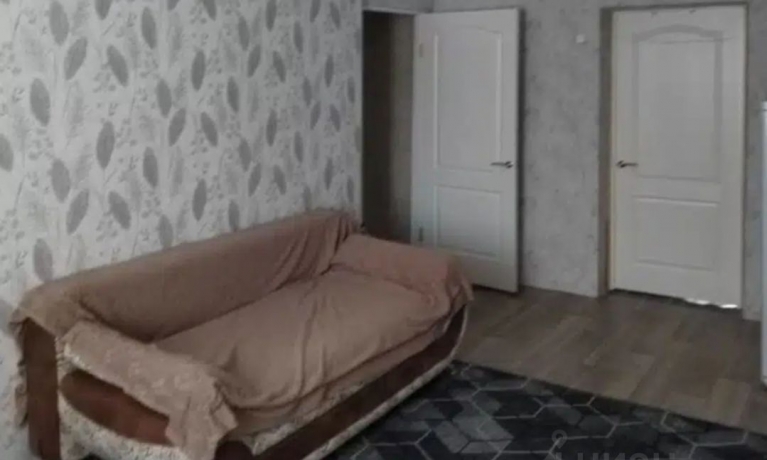 Продажа квартиры 3-комн.<br /> по адресу рп. Кормиловка, рп. Кормиловка, ул. 50 лет Октября, 9