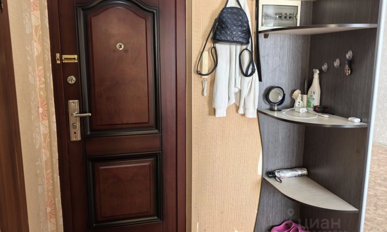 Продажа квартиры 1-комн.<br /> по адресу г. Омск,  б-р. Зеленый, 6 к1