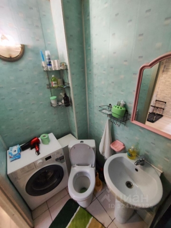 Продажа квартиры 2-комн.<br /> по адресу г. Омск,  пр-кт. Космический, 18