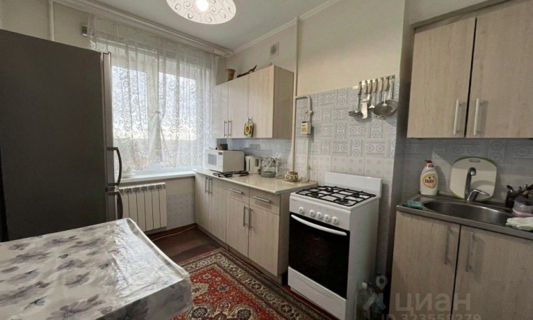 Продажа квартиры 4-комн.<br /> по адресу г. Омск,  пр-кт. Мира, 106