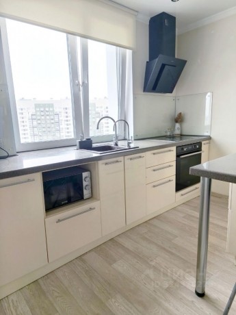 Продажа квартиры 3-комн.<br /> по адресу г. Омск,  б-р. М.М.Кузьмина, 21