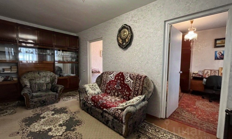 Продажа квартиры 4-комн.<br /> по адресу г. Омск,  пр-кт. Мира, 106