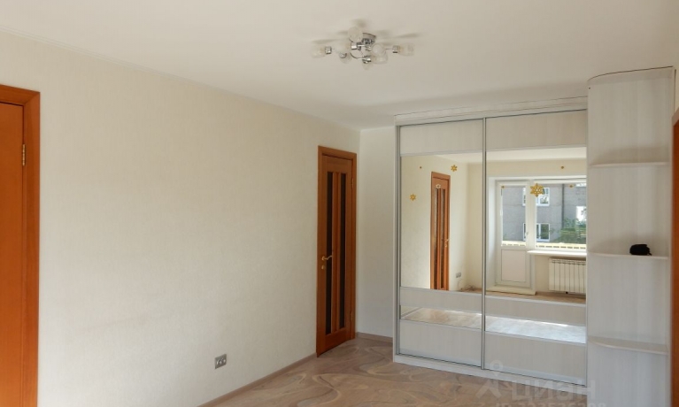 Продажа квартиры 2-комн.<br /> по адресу г. Омск,  пр-кт. Карла Маркса, 67