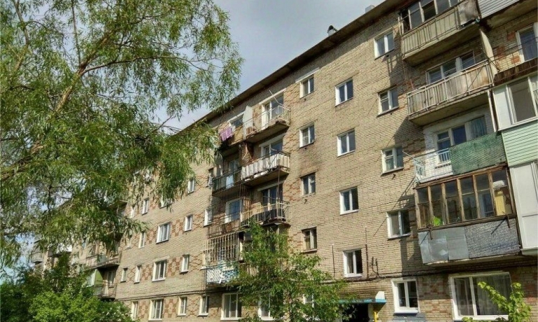 Продажа квартиры 2-комн.<br /> по адресу г. Омск,  ул. В.Ф.Маргелова, 181