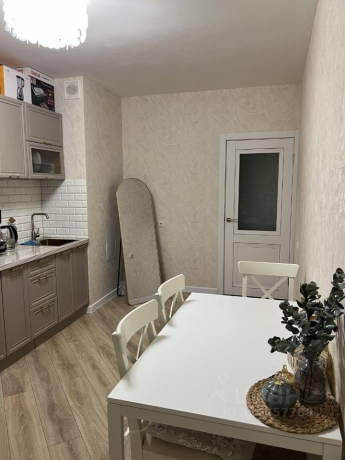 Продажа квартиры 1-комн.<br /> по адресу г. Омск,  ул. Бархатовой, 5