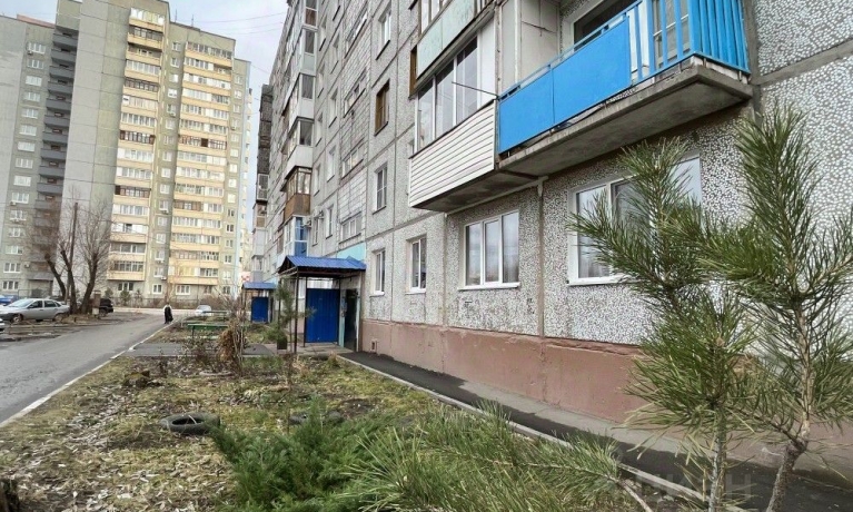 Продажа квартиры 4-комн.<br /> по адресу г. Омск,  пр-кт. Мира, 106