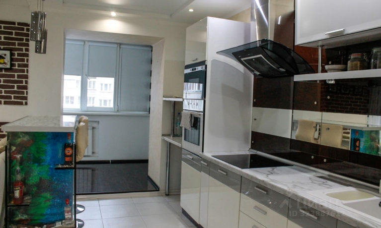 Продажа квартиры 2-комн.<br /> по адресу г. Омск,  ул. Учебная, 152