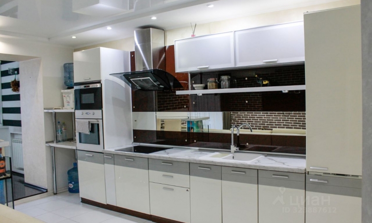 Продажа квартиры 2-комн.<br /> по адресу г. Омск,  ул. Учебная, 152