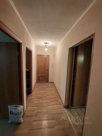 Продажа квартиры 4-комн.<br /> по адресу г. Омск,  пр-кт. Мира, 90