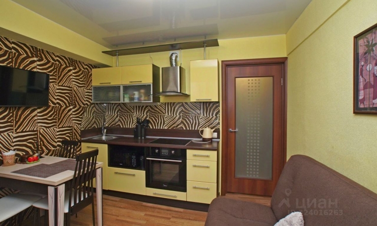 Продажа квартиры 1-комн.<br /> по адресу г. Омск,  ул. 2-я Учхозная, 4 к1