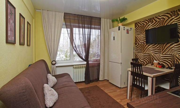 Продажа квартиры 1-комн.<br /> по адресу г. Омск,  ул. 2-я Учхозная, 4 к1