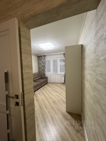 Продажа квартиры 1-комн.<br /> по адресу г. Омск,  ул. Бархатовой, 5