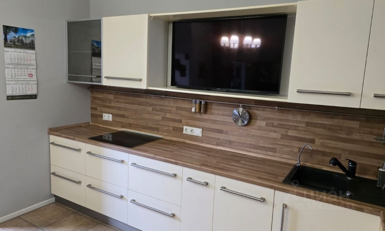 Продажа квартиры 3-комн.<br /> по адресу г. Омск,  ул. Волочаевская, 15 к2