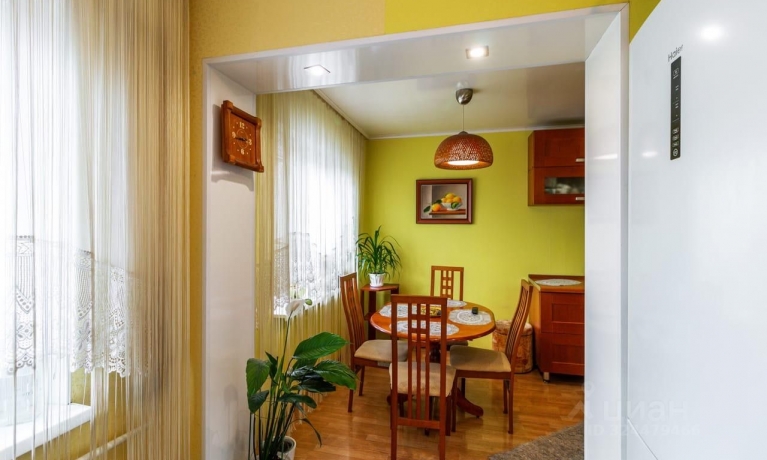 Продажа квартиры 2-комн.<br /> по адресу г. Омск,  ул. Круговая, 8