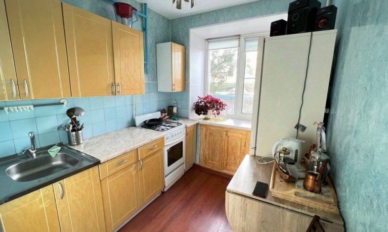 Продажа квартиры 2-комн.<br /> по адресу г. Омск,  ул. Иртышская Набережная, 12