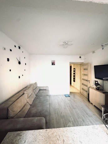 Продажа квартиры 1-комн.<br /> по адресу г. Омск,  ул. Е.А.Стороженко, 21 к1