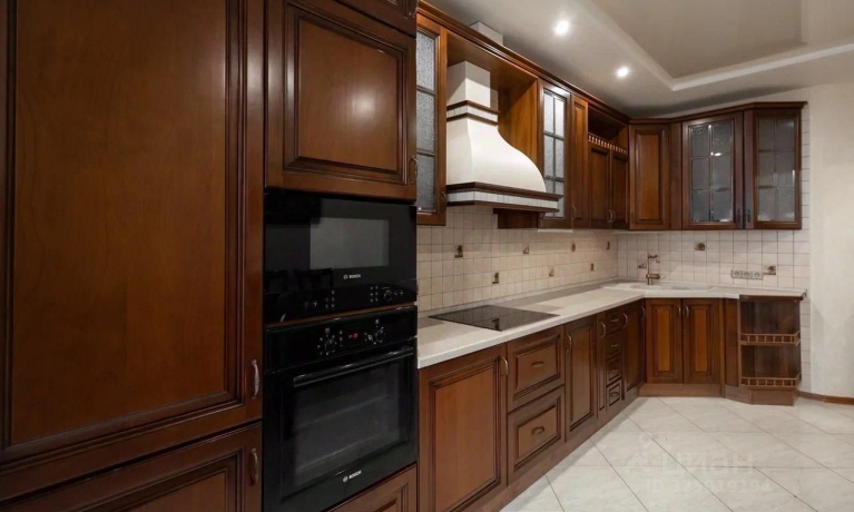 Продажа квартиры 2-комн.<br /> по адресу г. Омск,  б-р. Архитекторов, 6