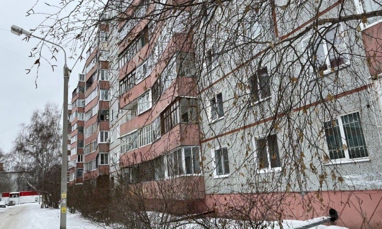 Продажа квартиры 2-комн.<br /> по адресу г. Омск,  ул. Коммунальная, 7