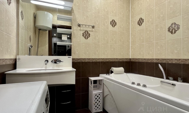 Продажа квартиры 2-комн.<br /> по адресу г. Омск,  ул. Карбышева, 6