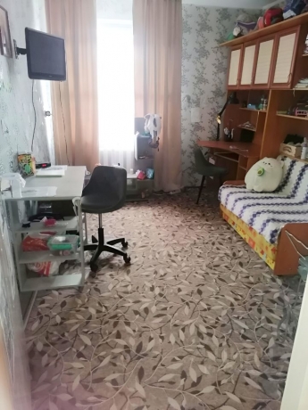 Продажа квартиры 4-комн.<br /> по адресу г. Называевск, г. Называевск, ул. Мира, 13