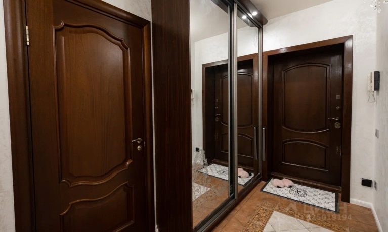 Продажа квартиры 2-комн.<br /> по адресу г. Омск,  б-р. Архитекторов, 6