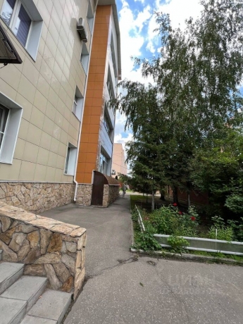 Продажа квартиры 4-комн.<br /> по адресу г. Омск,  ул. Октябрьская, 206