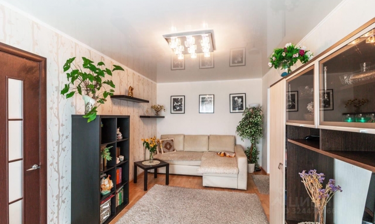 Продажа квартиры 2-комн.<br /> по адресу г. Омск,  ул. Круговая, 8