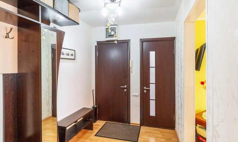 Продажа квартиры 2-комн.<br /> по адресу г. Омск,  ул. Круговая, 8