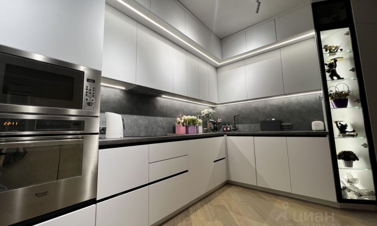 Продажа квартиры 3-комн.<br /> по адресу г. Омск,  ул. Декабристов, 114 к1