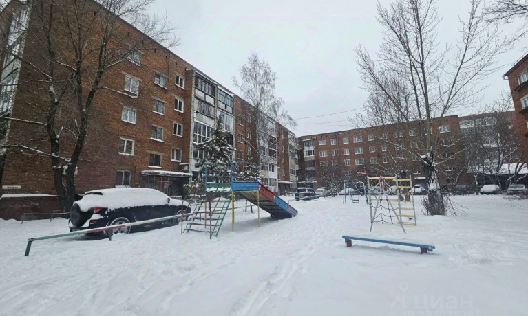 Продажа квартиры 1-комн.<br /> по адресу г. Омск,  ул. Романенко, 10б