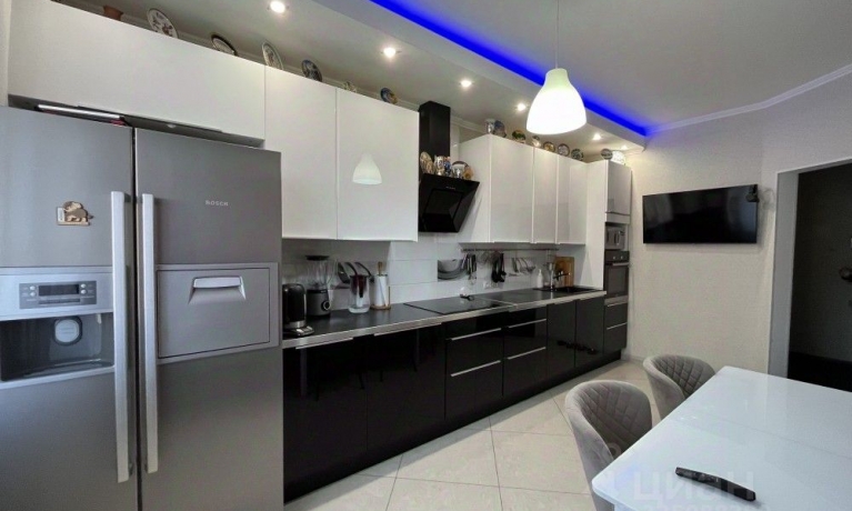 Продажа квартиры 4-комн.<br /> по адресу г. Омск,  ул. Транссибирская, 6