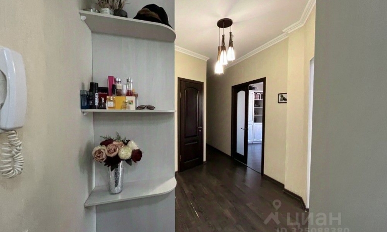 Продажа квартиры 4-комн.<br /> по адресу г. Омск,  ул. Транссибирская, 6