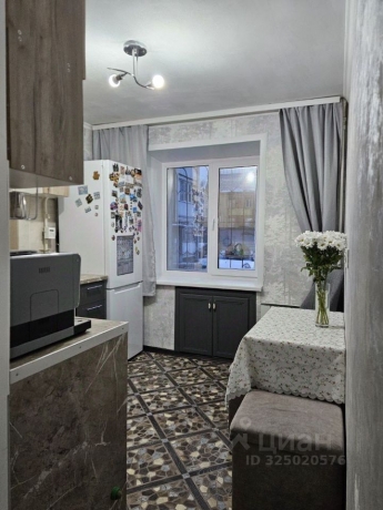 Продажа квартиры 1-комн.<br /> по адресу г. Омск,  ул. Звездова, 128