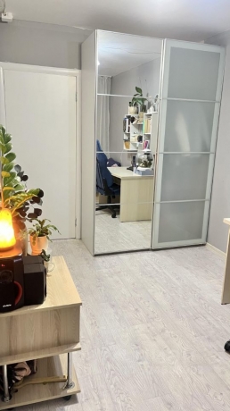 Продажа квартиры 2-комн.<br /> по адресу г. Омск,  ул. 50-летия ВЛКСМ, 17